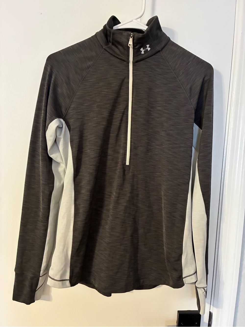 Under Armour Women’s Gray and White Quarter-Zip Performance Top